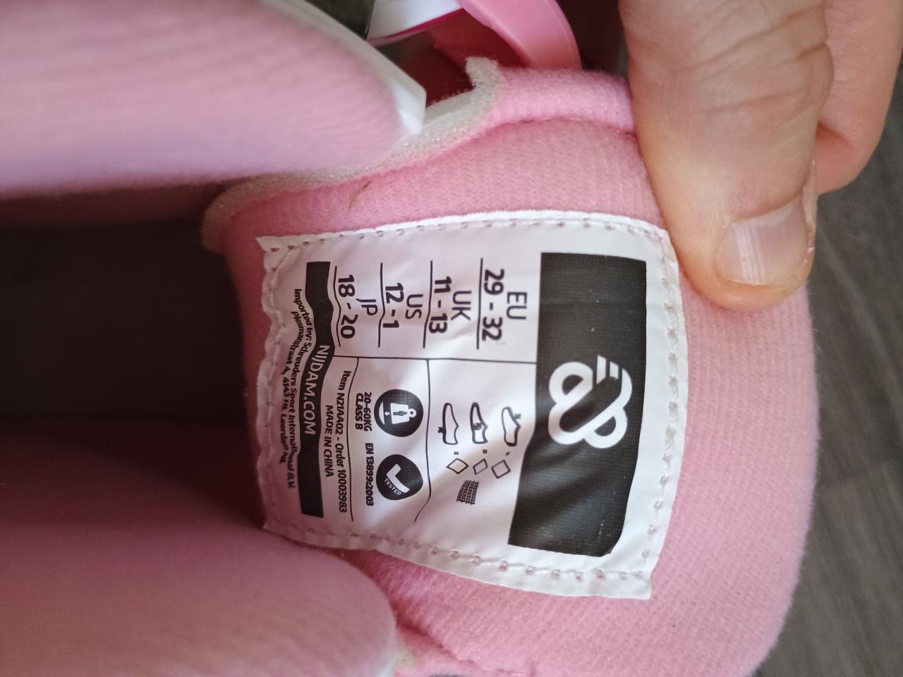Rolschaatsen Nijdam maat 29-32 met toebehoren