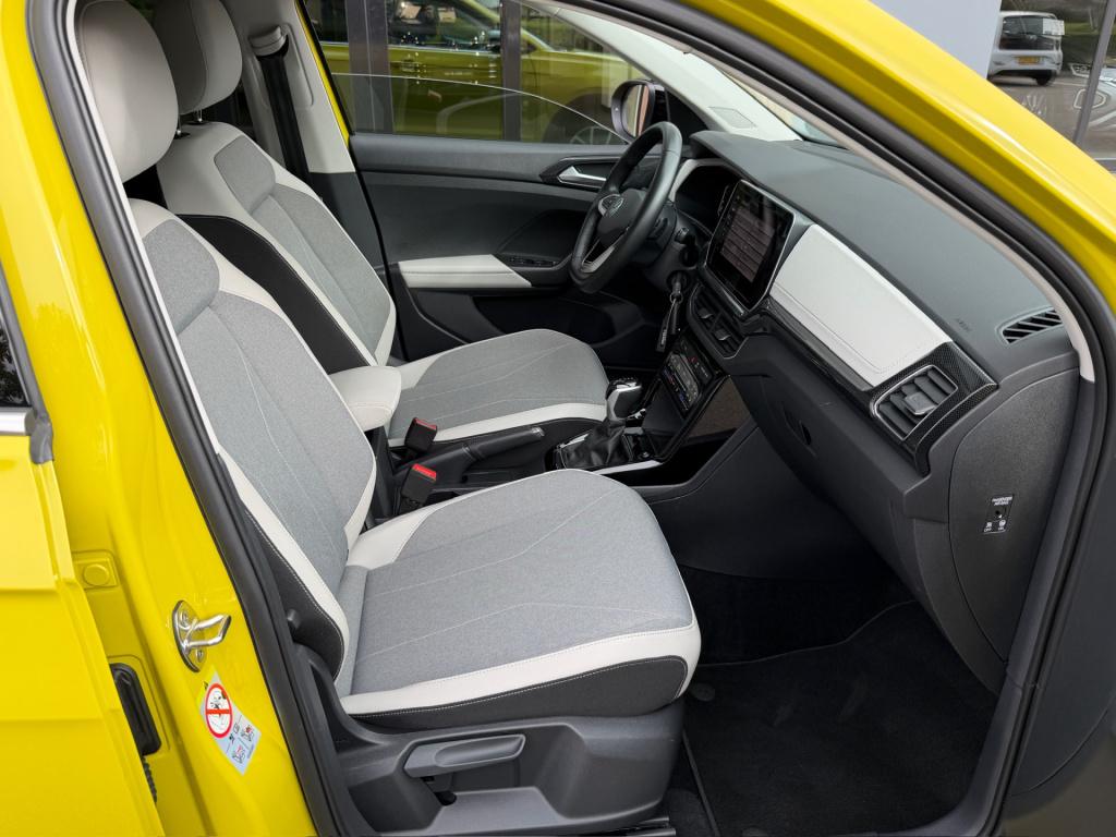 Volkswagen T-cross 1.5 tsi 150pk dsg style | trekhaak | led gril | camera |