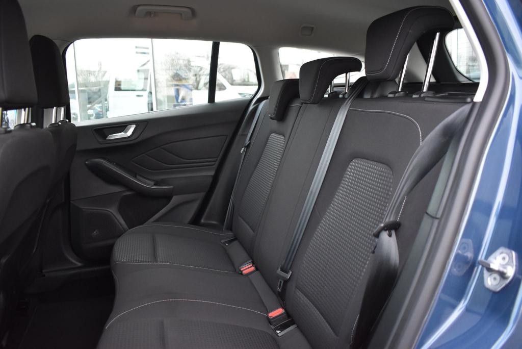 Ford Focus wagon 1.0 ecoboost trend edition business | cruise control | air