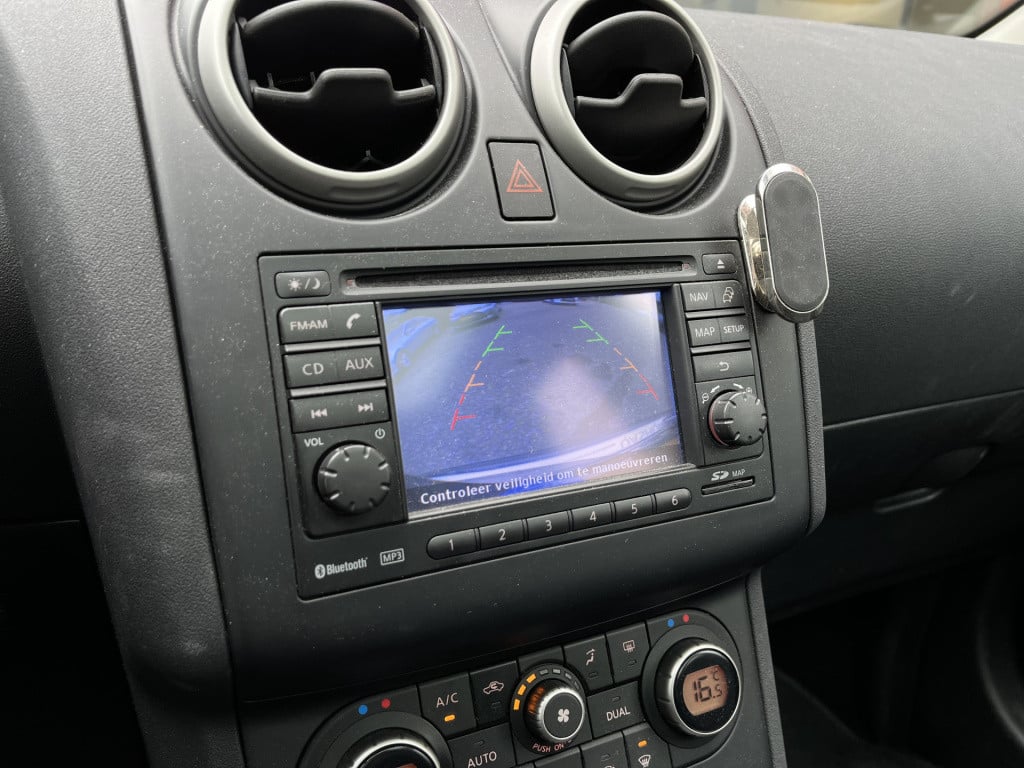 Nissan Qashqai 2.0 connect edition | camera | cruise | navi | trekhaak