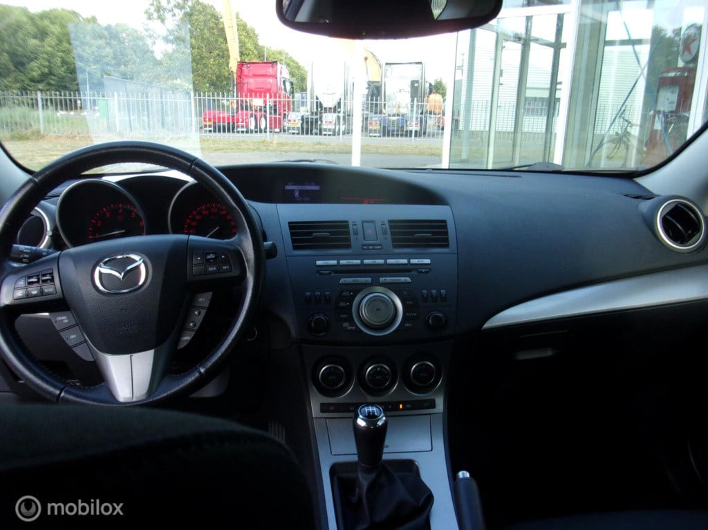 Mazda 3 1.6 gt-m line