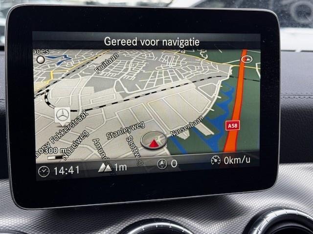 Mercedes-Benz Cla shooting brake 200 d business solution amg l panoramadak 