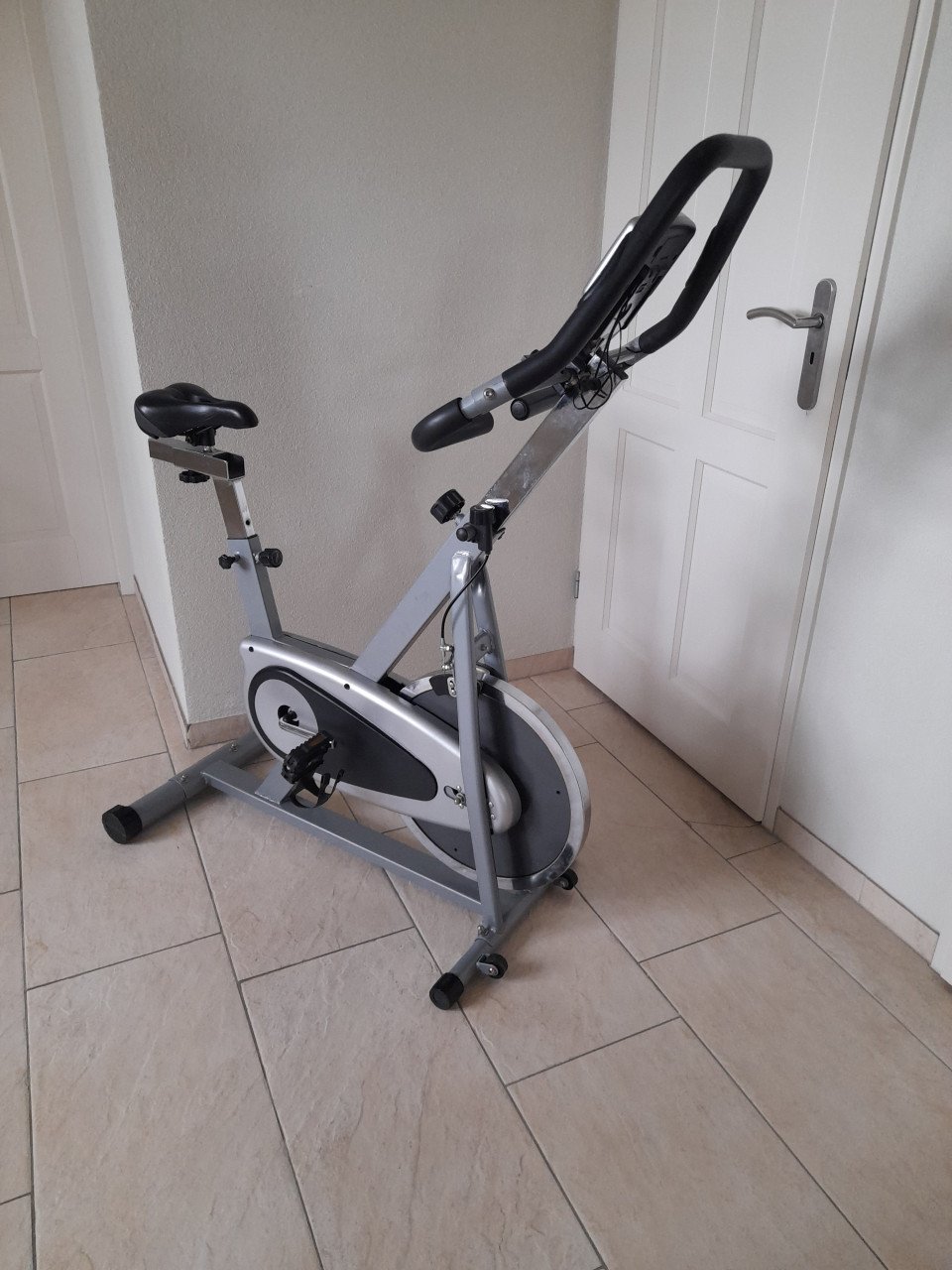 Spinning bike / home trainer (in goede staat )