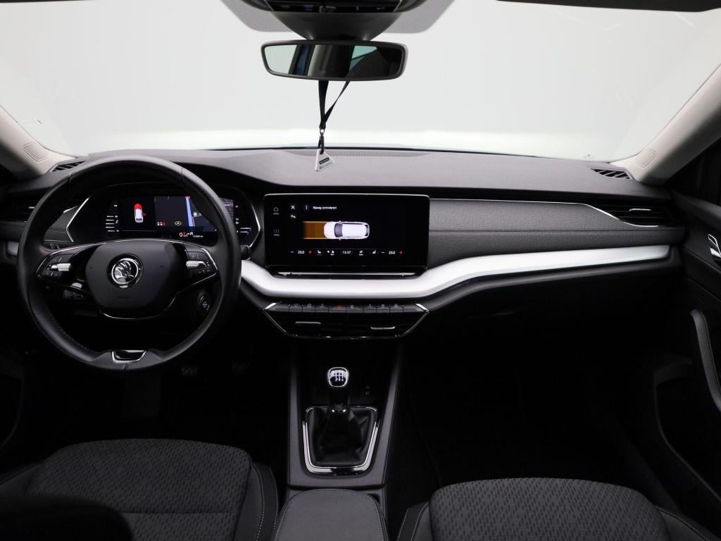 Skoda Octavia combi 1.5 tsi first edition | virtual cockpit | parkeer senso