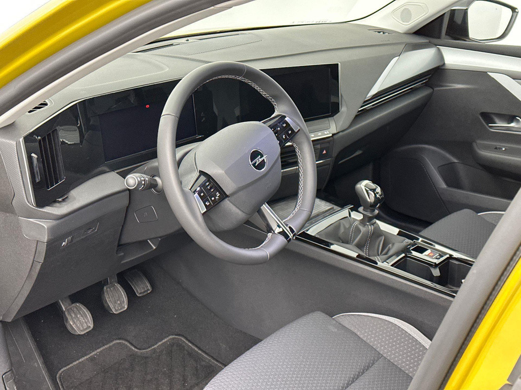 Opel Astra 1.2 level 2 | apple carplay/android auto | climate control | par