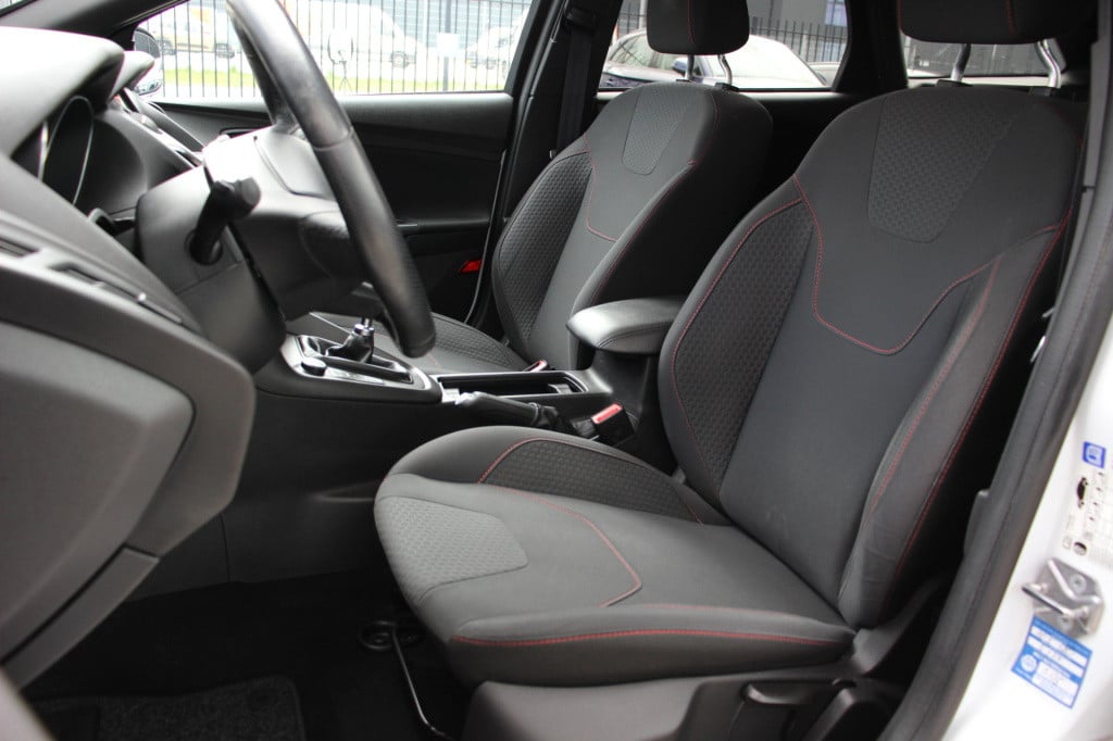 Ford Focus wagon 1.5 st-line