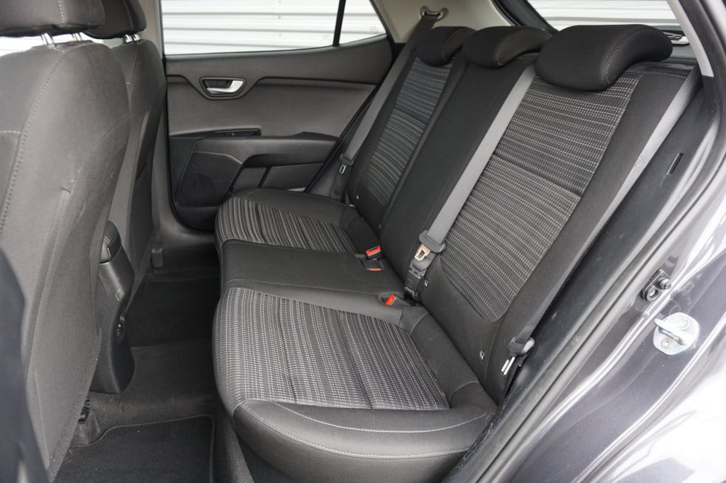 Kia Stonic 1.4 mpi automaat -  climate / navi / cruise / parkeers. / camera