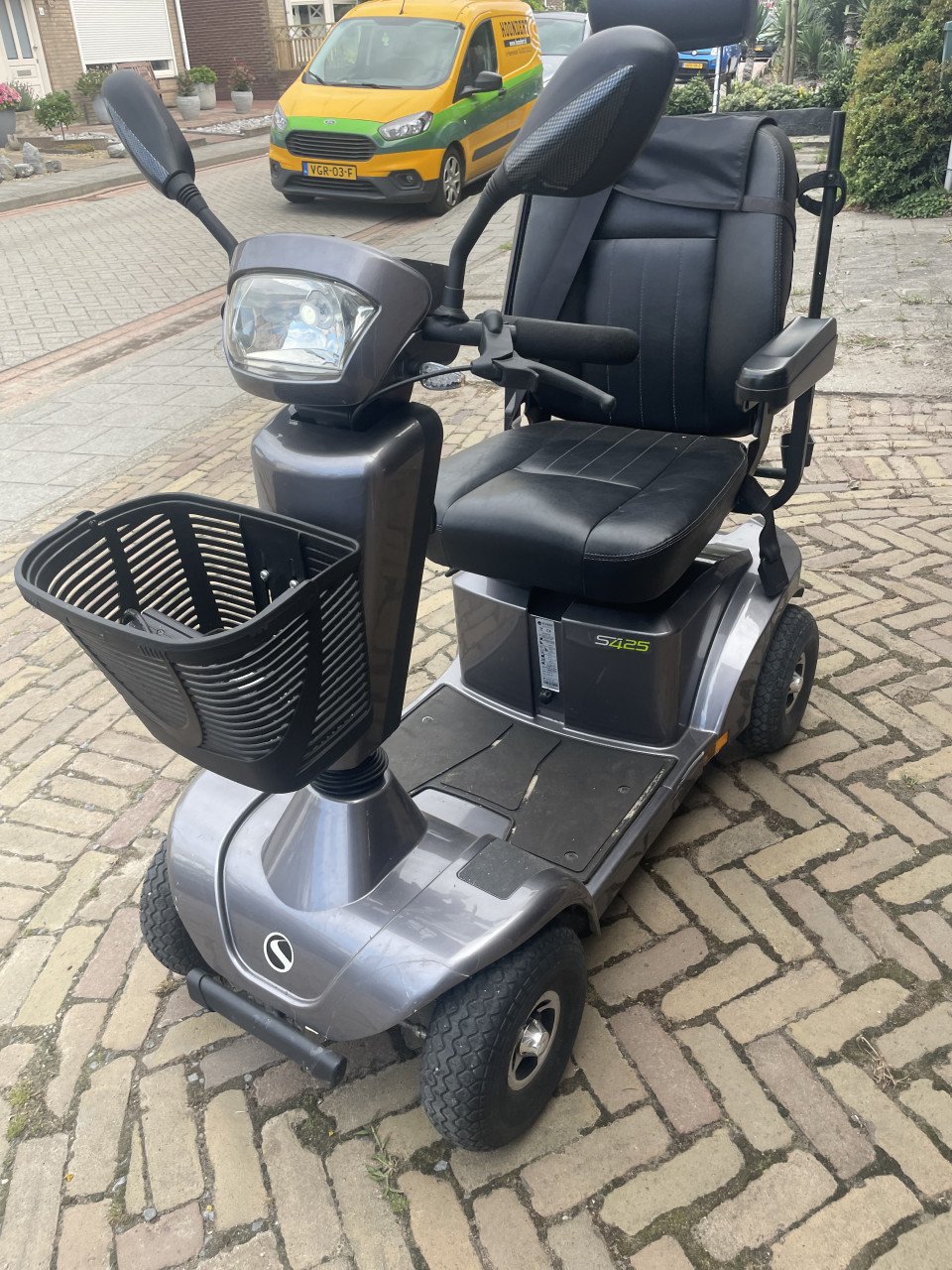 Scootmobiel Sterling S 425