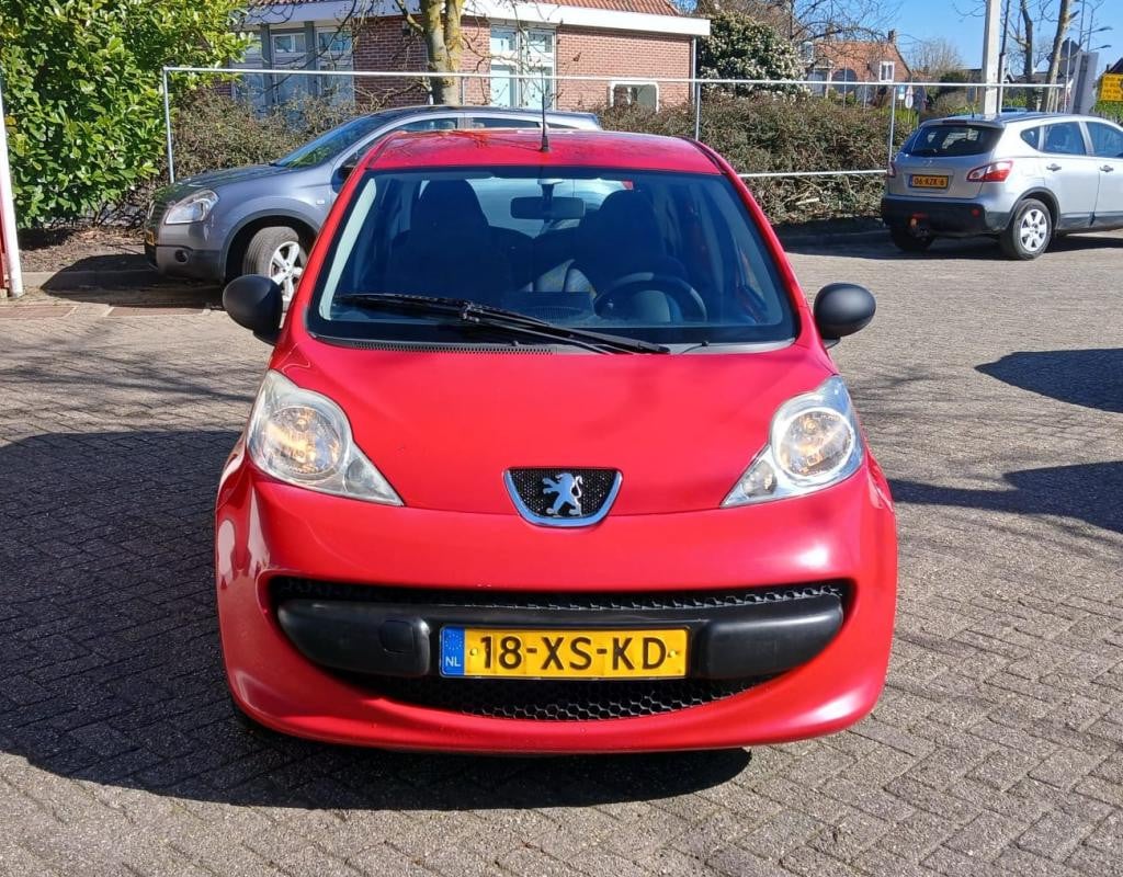 Peugeot 107 xs 1.0 | met carplay radio! 3 maanden garantie, jaar apk, aflev