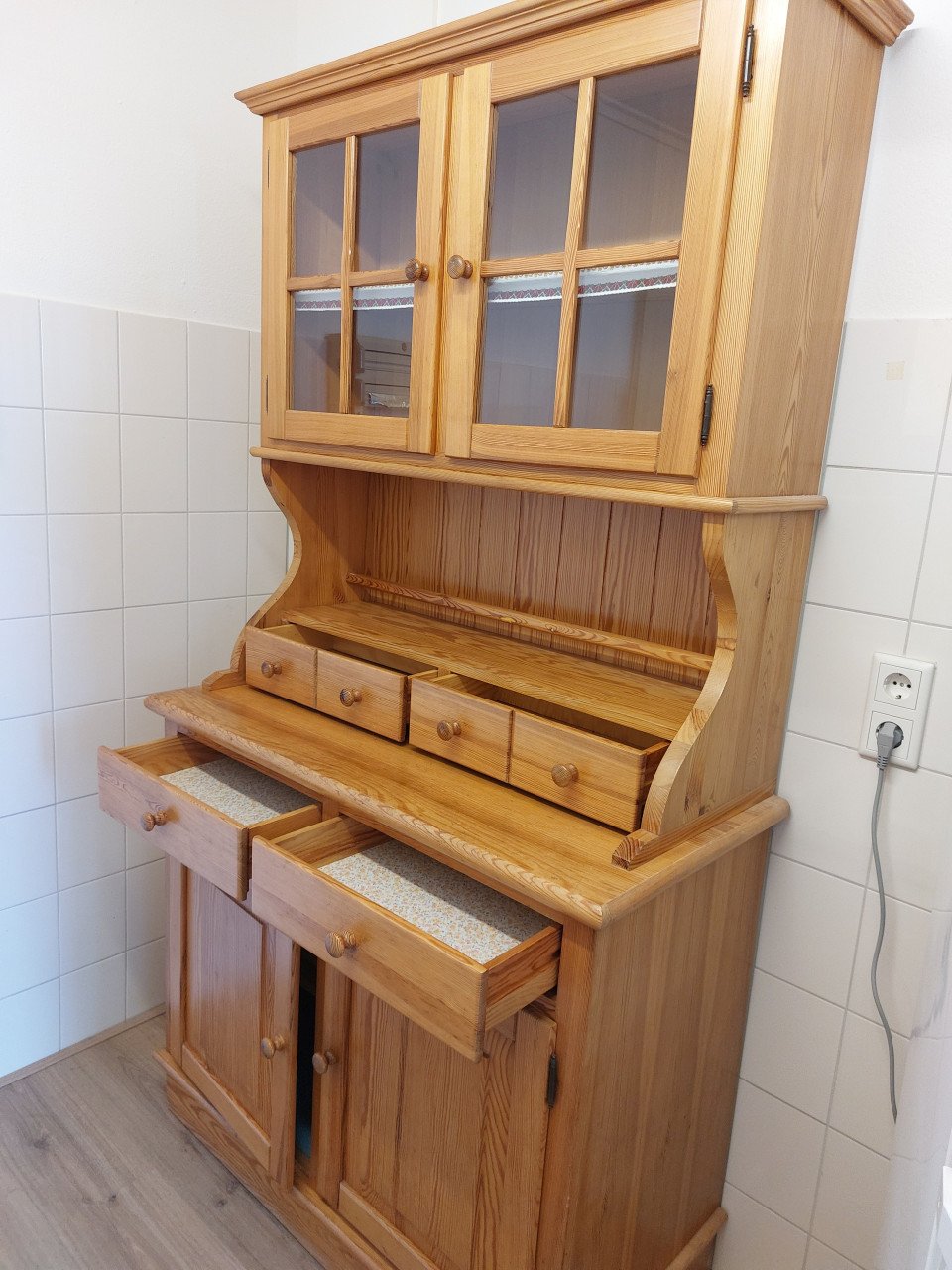 Buffetkast grenen