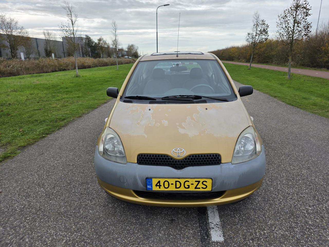 Toyota Yaris 1.0-16V VVT-i Terra met Trekhaak!