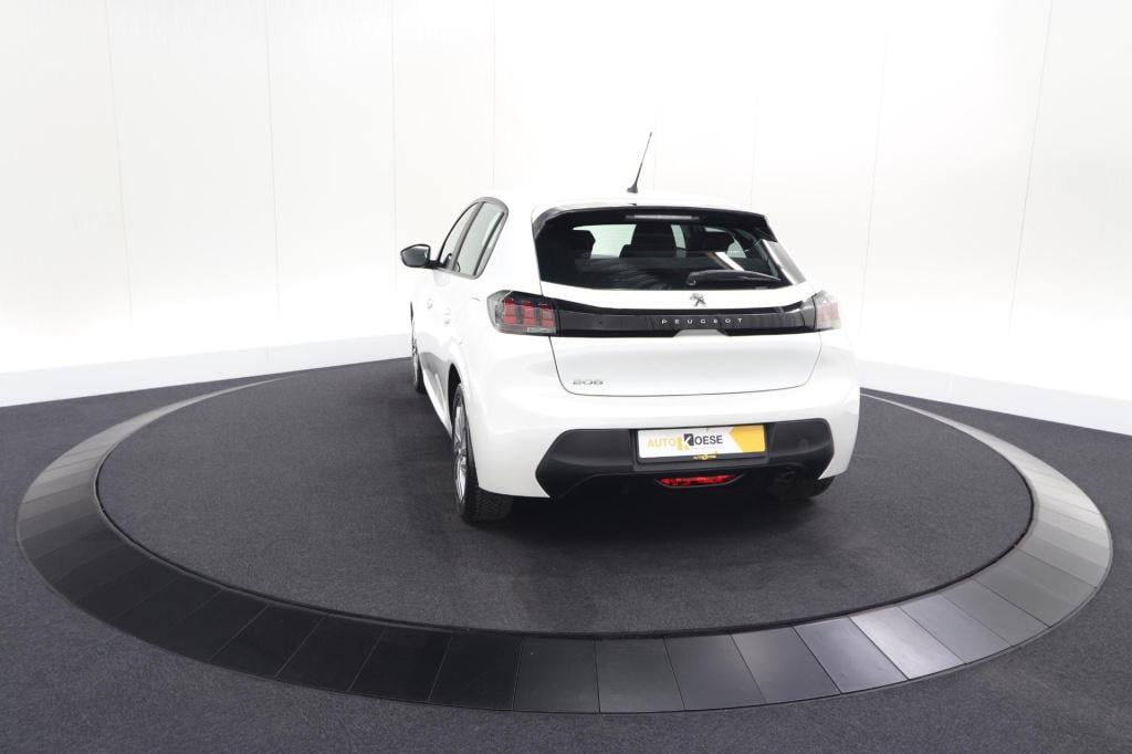 Peugeot 208 puretech 100 blue lease allure | navigatie | apple carplay | st