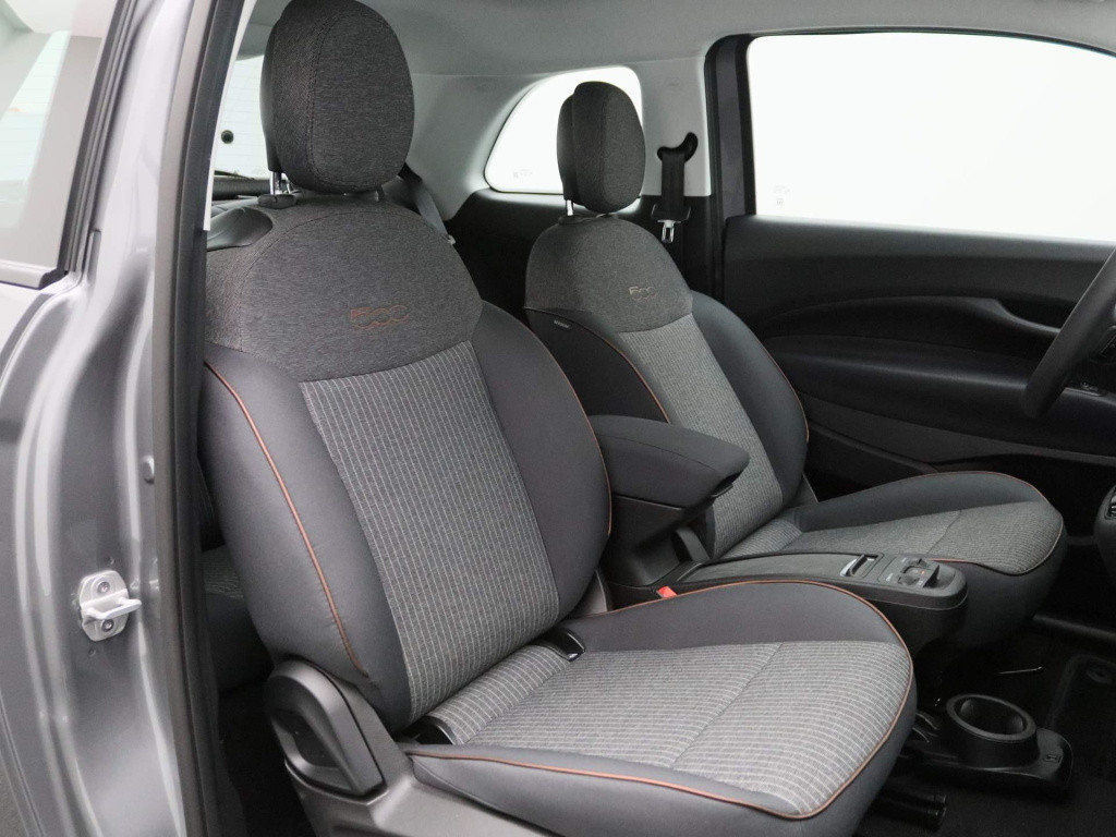 Fiat 500 icon 42 kwh | navigatie | ecc | parkeersensoren | lichtmetalen vel