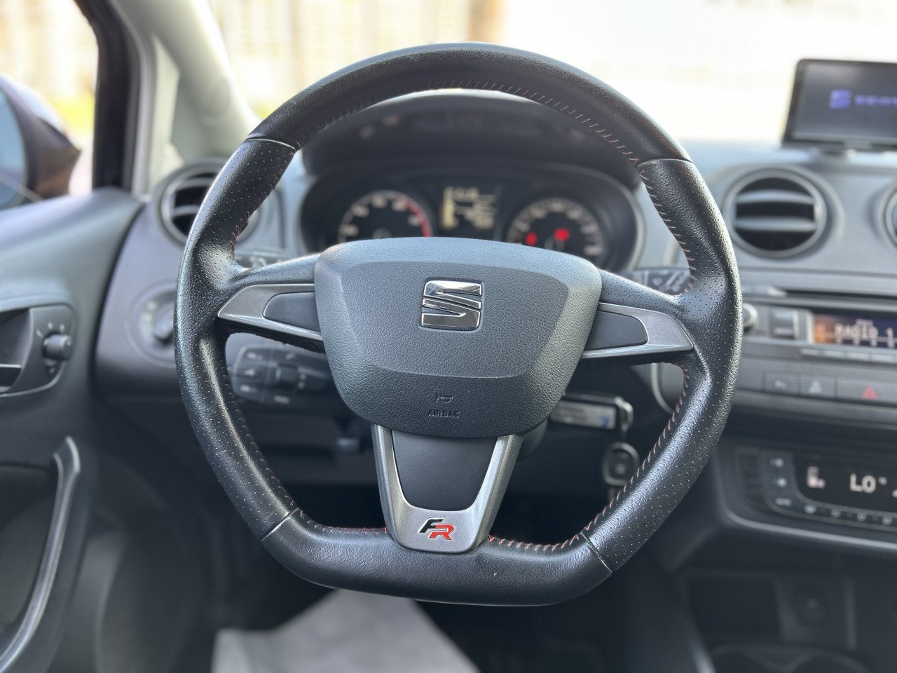Seat Ibiza 1.2 TSI FR/CRUISE CONTR/APK/AIRCO/XENON