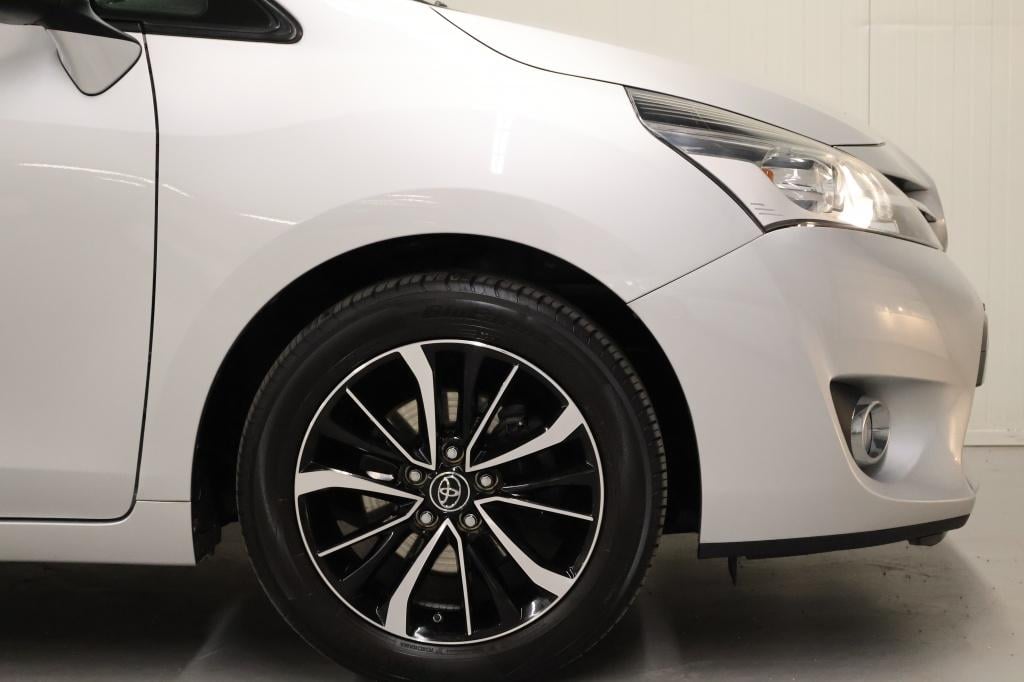 Toyota Corolla Verso 1.6 vvt-i skyv. ed.