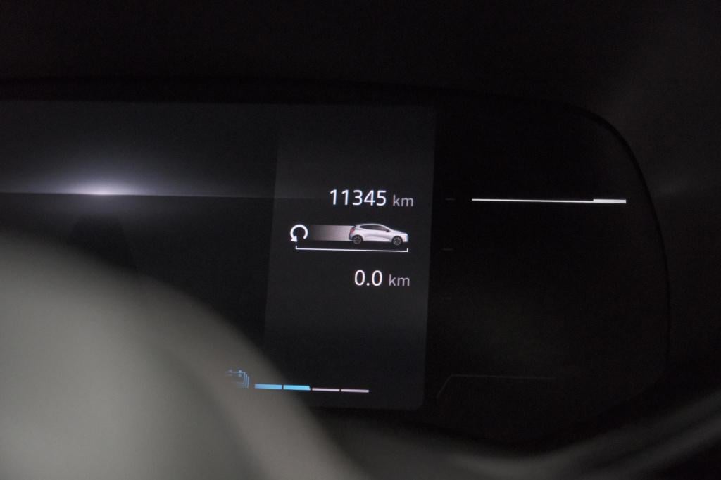 Renault Clio 1.6 e-tech full hybrid 145 evolution | apple carplay | parkeer