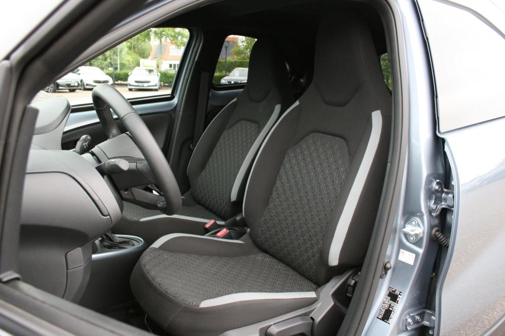 Toyota Aygo x 1.0 vvt-i s-cvt envy