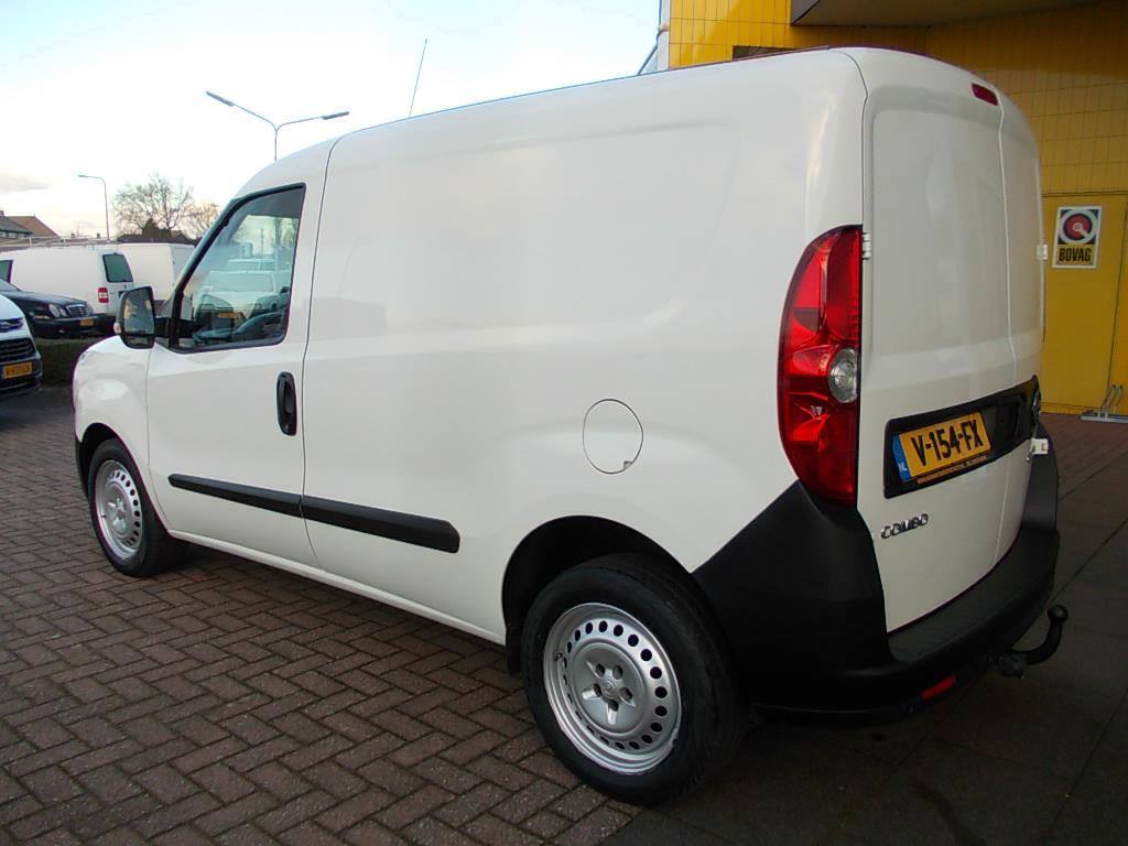 Opel Combo 1.6 cdti 77 kw (105pk) airco, cruise-contr.