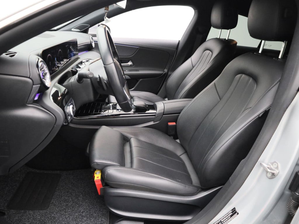 Mercedes-Benz Cla 250 e business solution luxury limited | automaat | lmv |