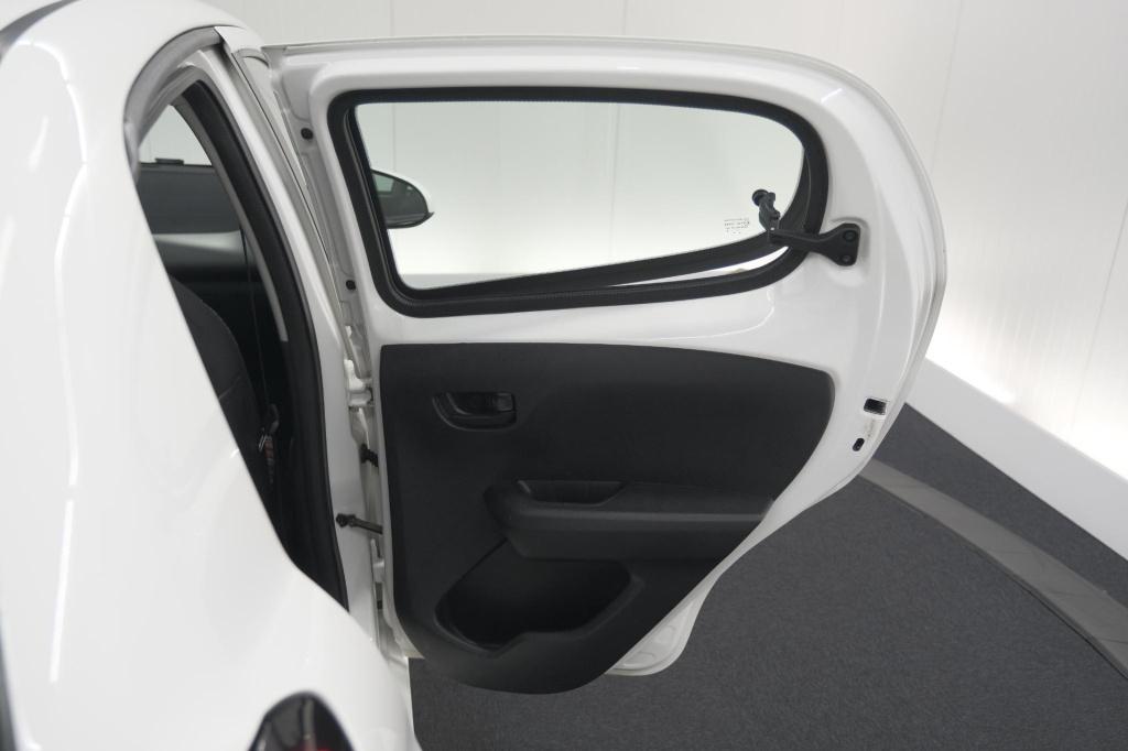 Citroen C1 1.0 e-vti feel | camera | airco | lichtmetalen velgen | dab | 5 