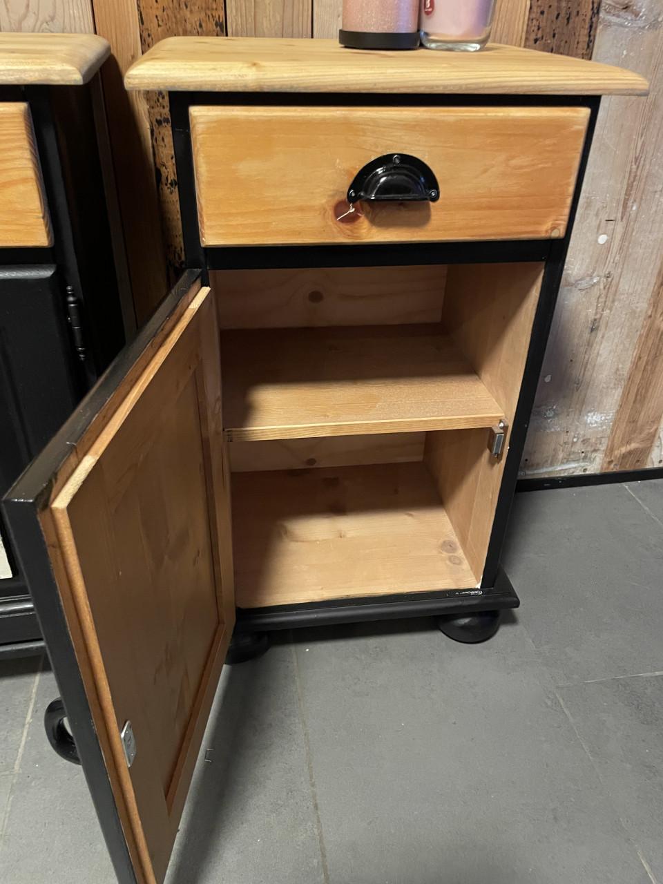 Vintage nachtkastjes