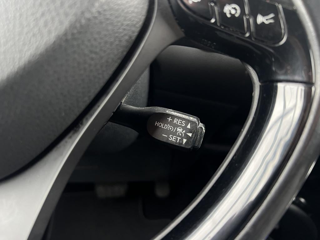 Toyota C-hr 1.8 hybrid executive | trekhaak |