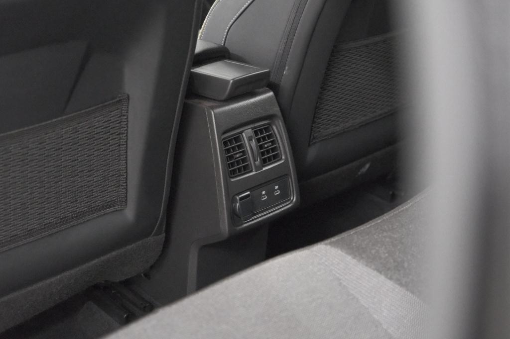 Renault Captur tce 90 techno | nieuw model | camera | navigatie | apple car