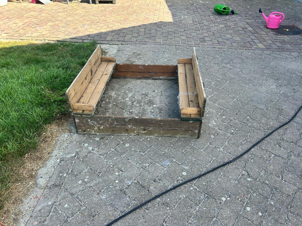 Houten zandbak