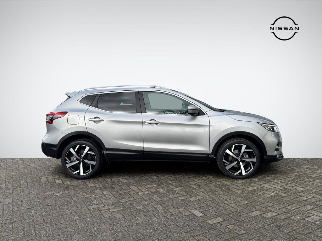 Nissan Qashqai 1.2 tekna | trekhaak | panoramadak | navigatie | 360° camera
