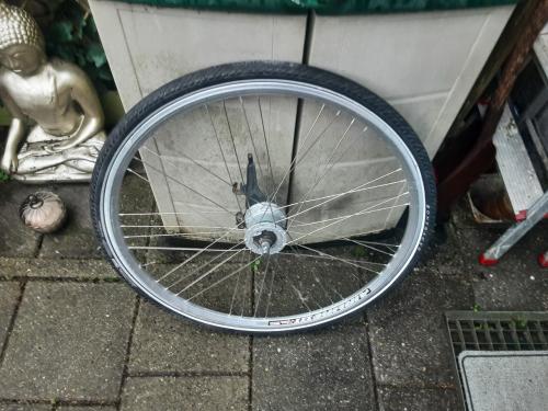28 inch shimano nexus voorwiel, naafdynamo, rollerbrake