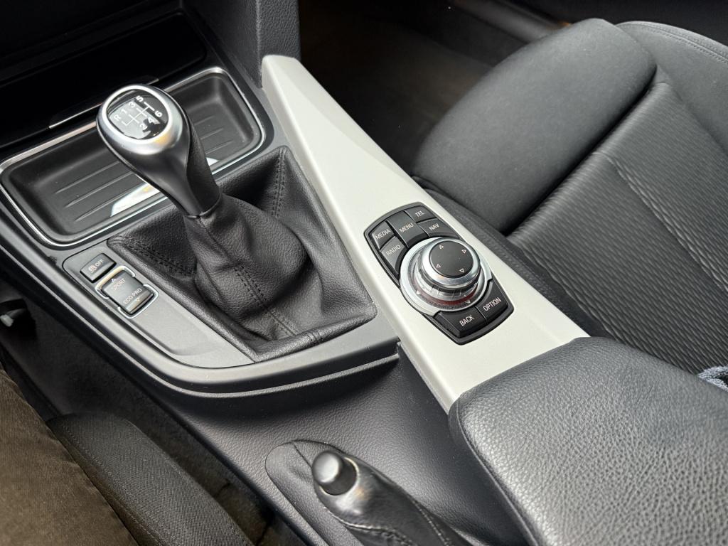 BMW 3-serie 320i 184pk executive sportline sedan