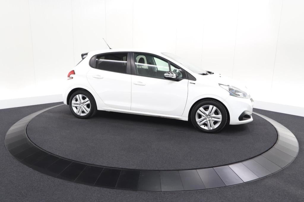 Peugeot 208 puretech 82 signature | parkeersensoren | apple carplay | navig