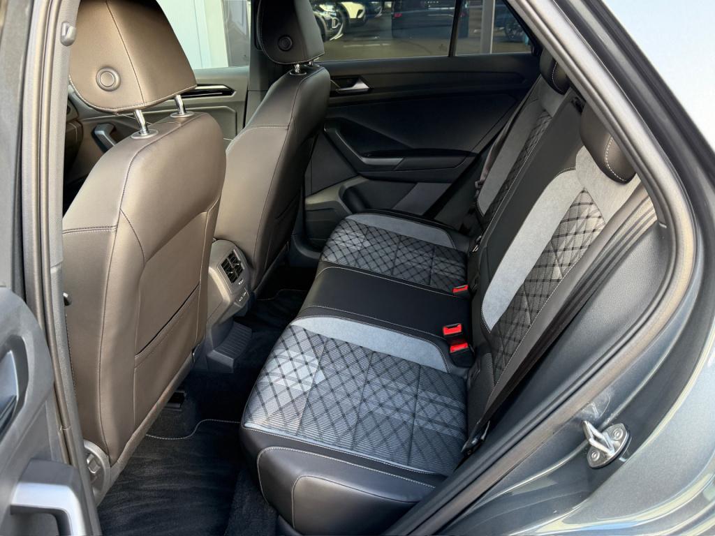 Volkswagen T-roc 1.5 tsi 150pk dsg r-line | camera | keyless | elek. achter