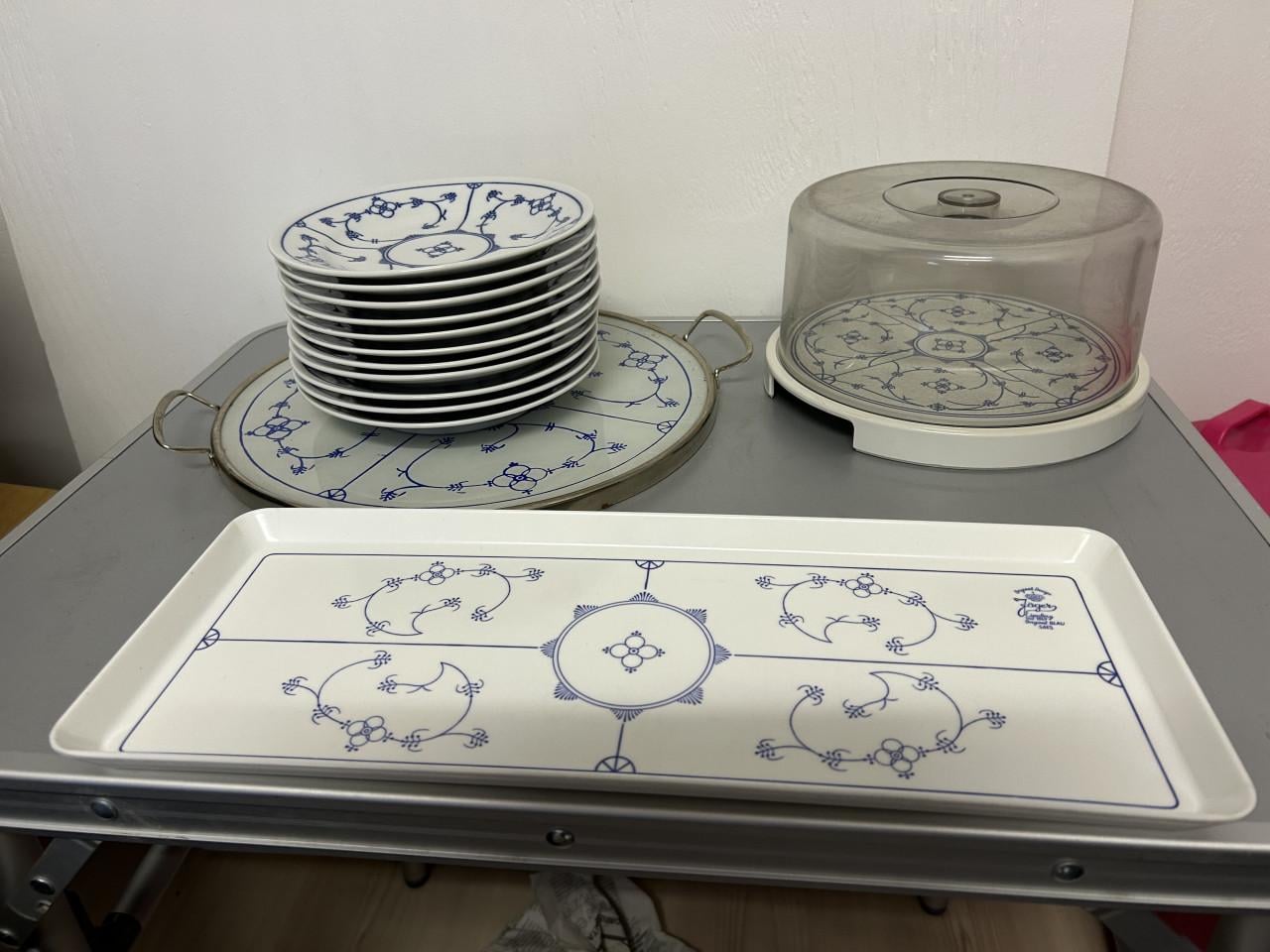 Blau-Saks Jäger servies. Porselein