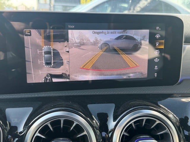 Mercedes-Benz A-Klasse 250 e business solution amg limited l panoramaschuif