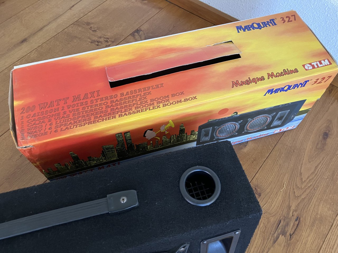 Marquant 327 – vintage boombox