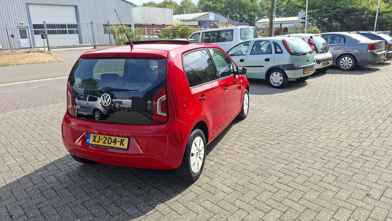 Volkswagen Up 1.0 high up! 5deurs bj:2013 panoramadak apk 2027 !!!