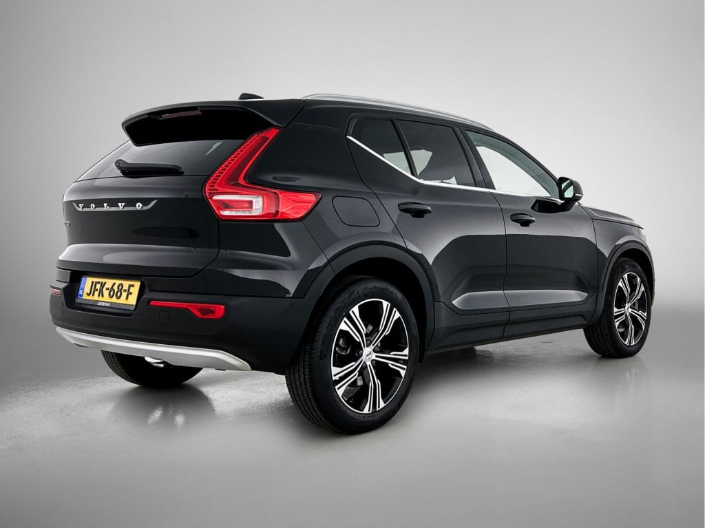 Volvo XC40 1.5 t4 recharge inscription expression | 360 camera | navi