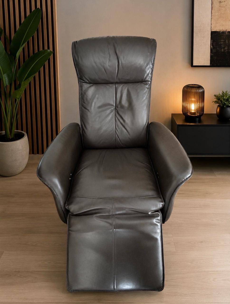 Te koop 2 elektrische draai relaxstoelen/ fauteuils