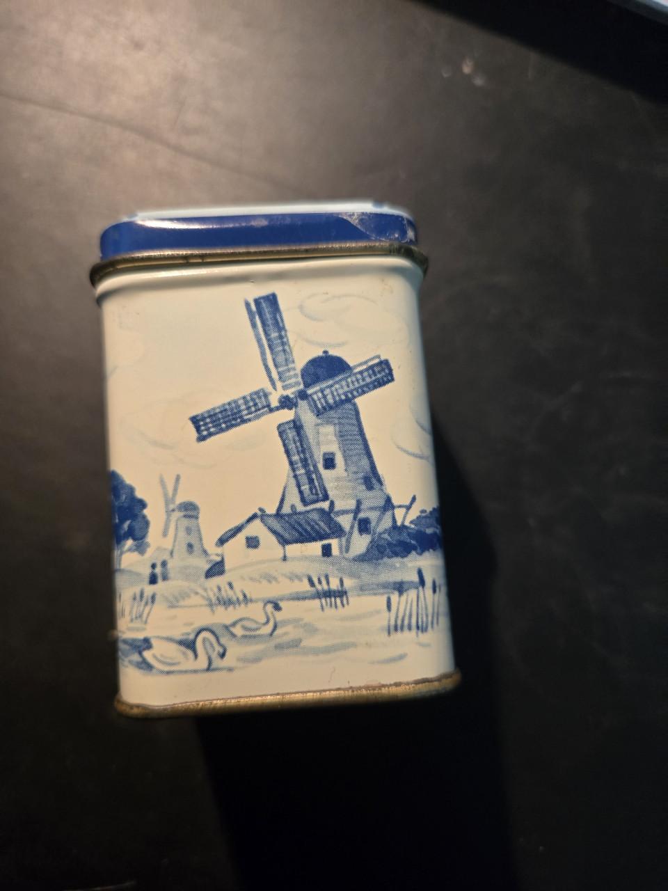 75 grams blikje L.J. Joosse Middelburg Roomboter Babbelaars. Leeg.