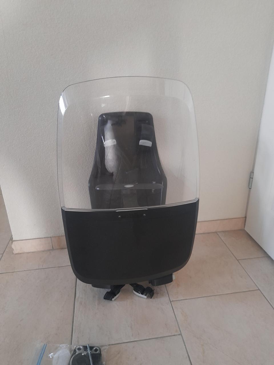 Bobike Mini Exclusive Fietsstoeltje met Kussenset - Urban Zwart (i.g.st.)