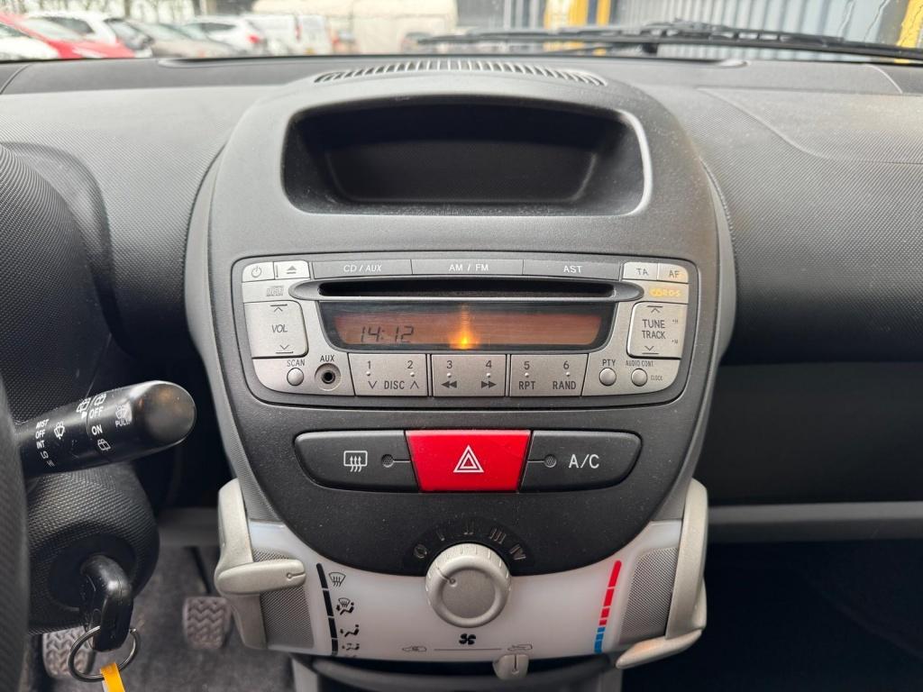 Toyota Aygo 1.0-12v +