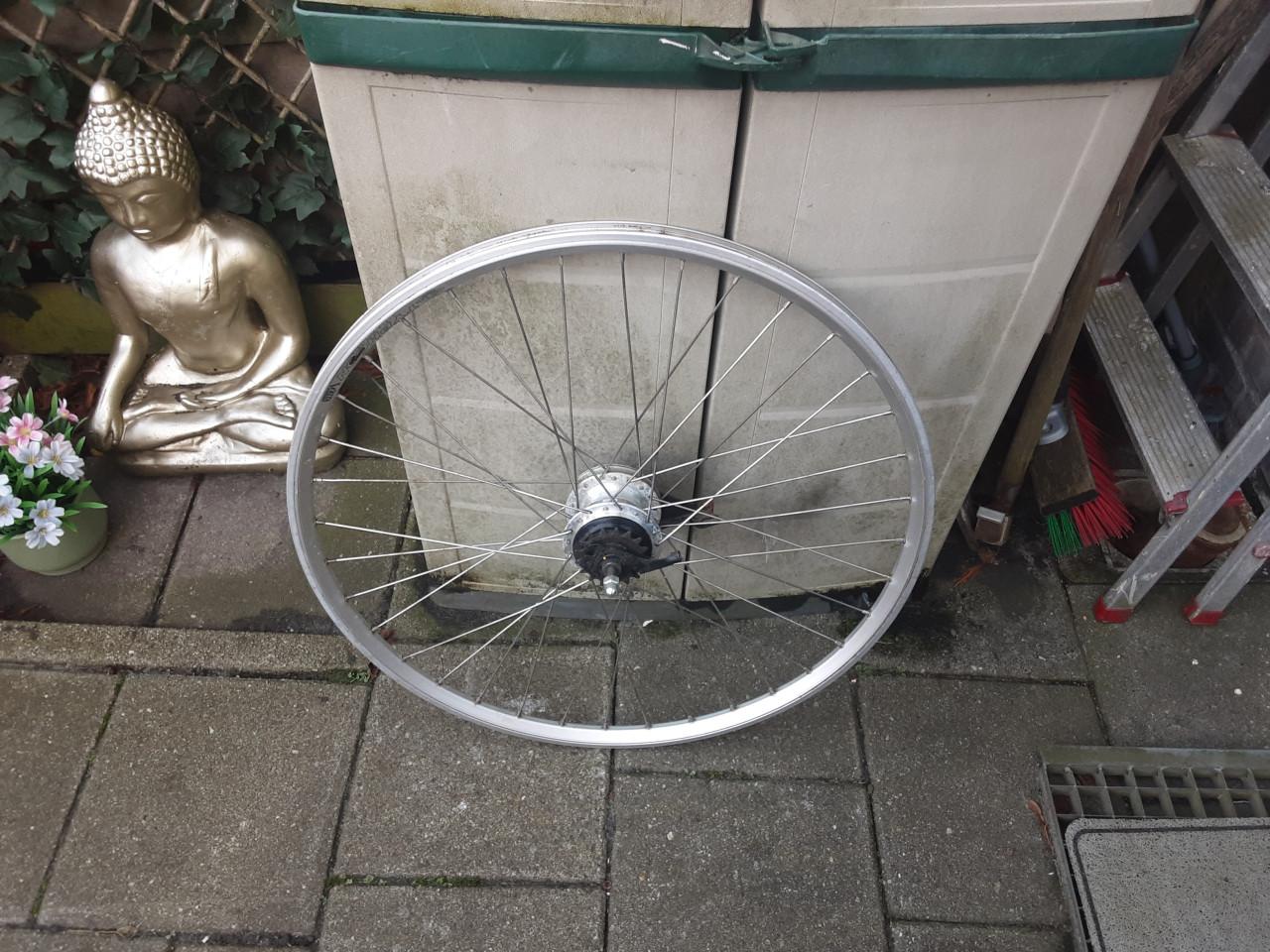 28 inch nexus achterwiel, 7 speed,rollerbrake rem