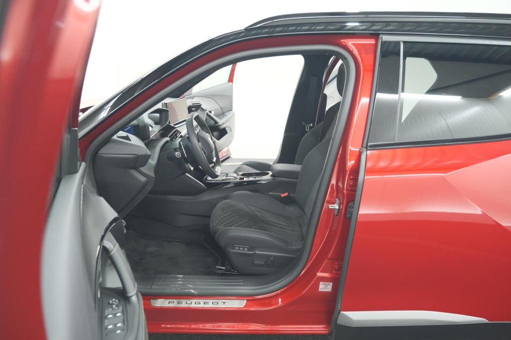 Peugeot 2008 puretech 130 eat8 gt | 360 camera | stoelmassage | adaptieve c