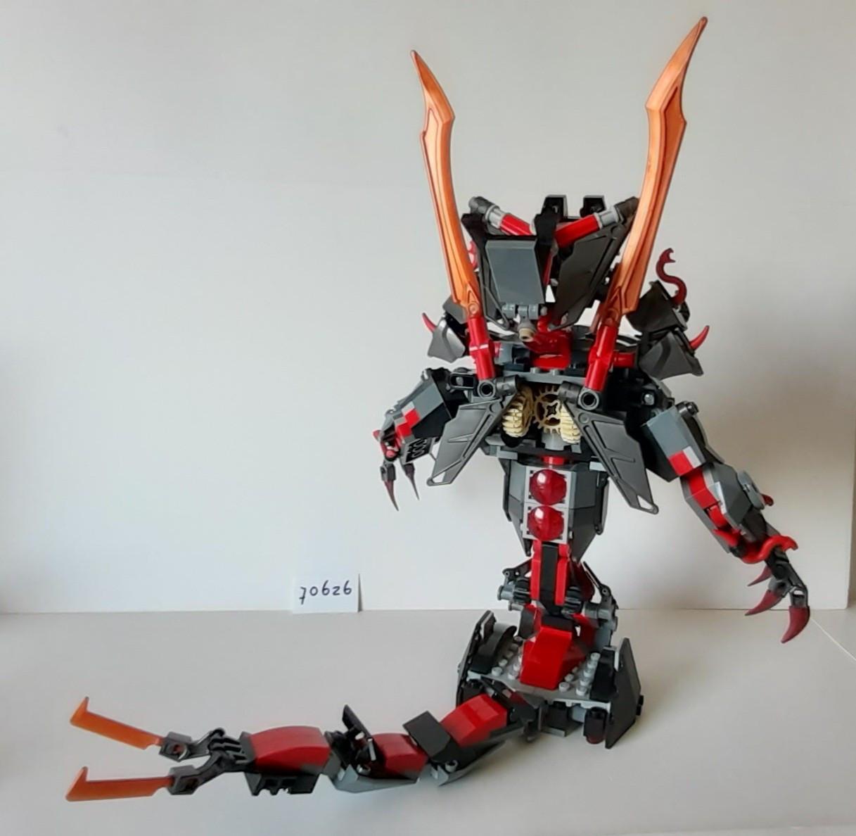 LEGO Ninjago 70626: De Komst van de Iron Doom