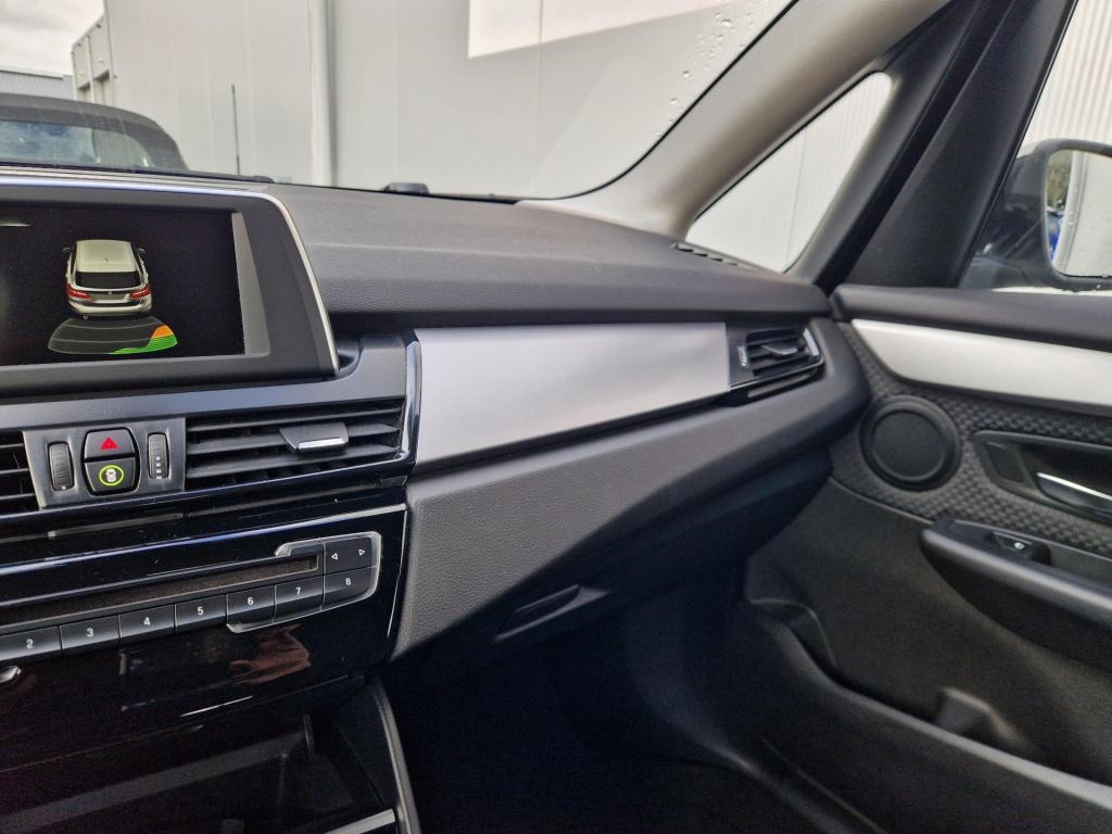 BMW 2-serie active tourer 218i essential