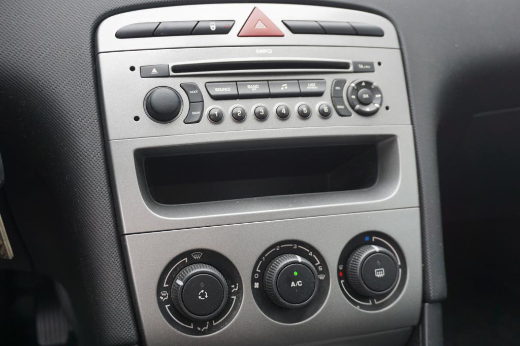 Peugeot 308 1.4 vti xr airco / cruise / elektr. ramen / trekhaak