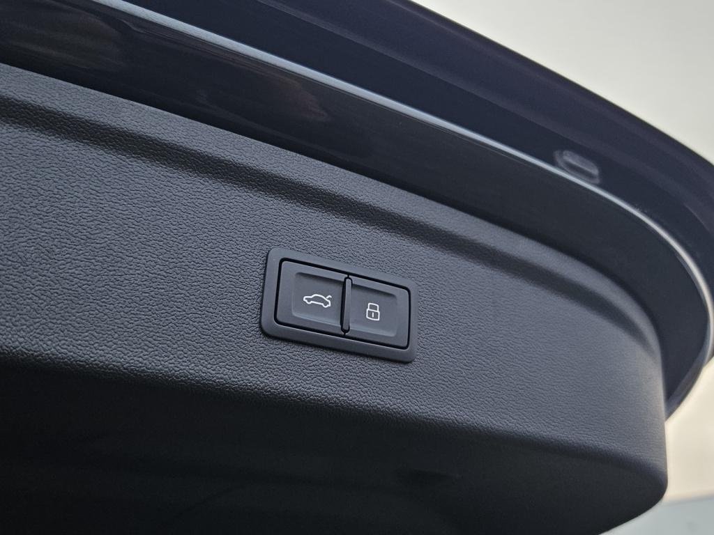 Audi A3 sportback 45 tfsi e s edition competition | matrix | acc | rijklaar