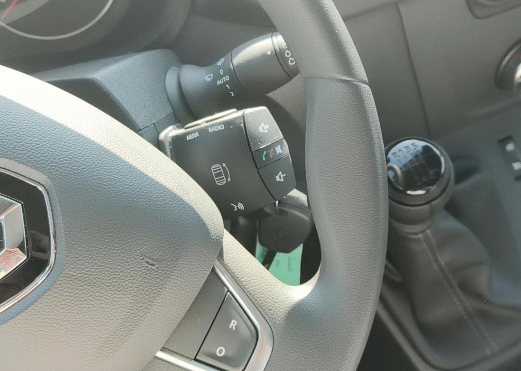 Renault Master t35 2.3 dci 135 l3h2 work edition -koelauto / airbag passagi