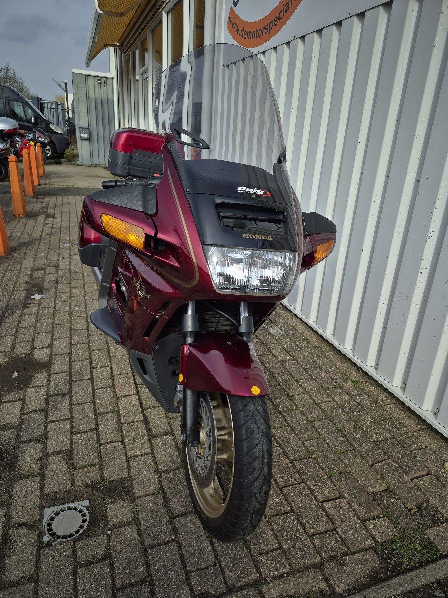 Bijna Nieuwe Honda Pan European ST1100 uit 2001